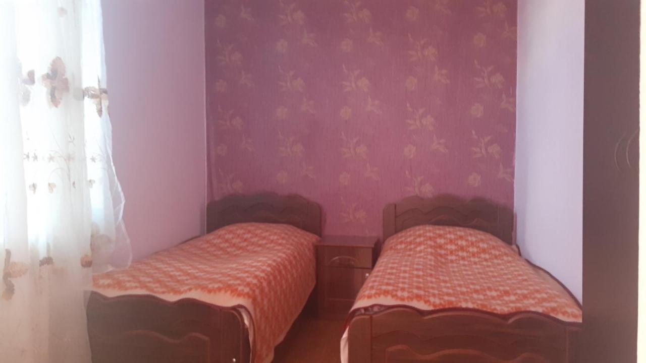 Chveni Ezo Hotel Ambrolauri Bagian luar foto