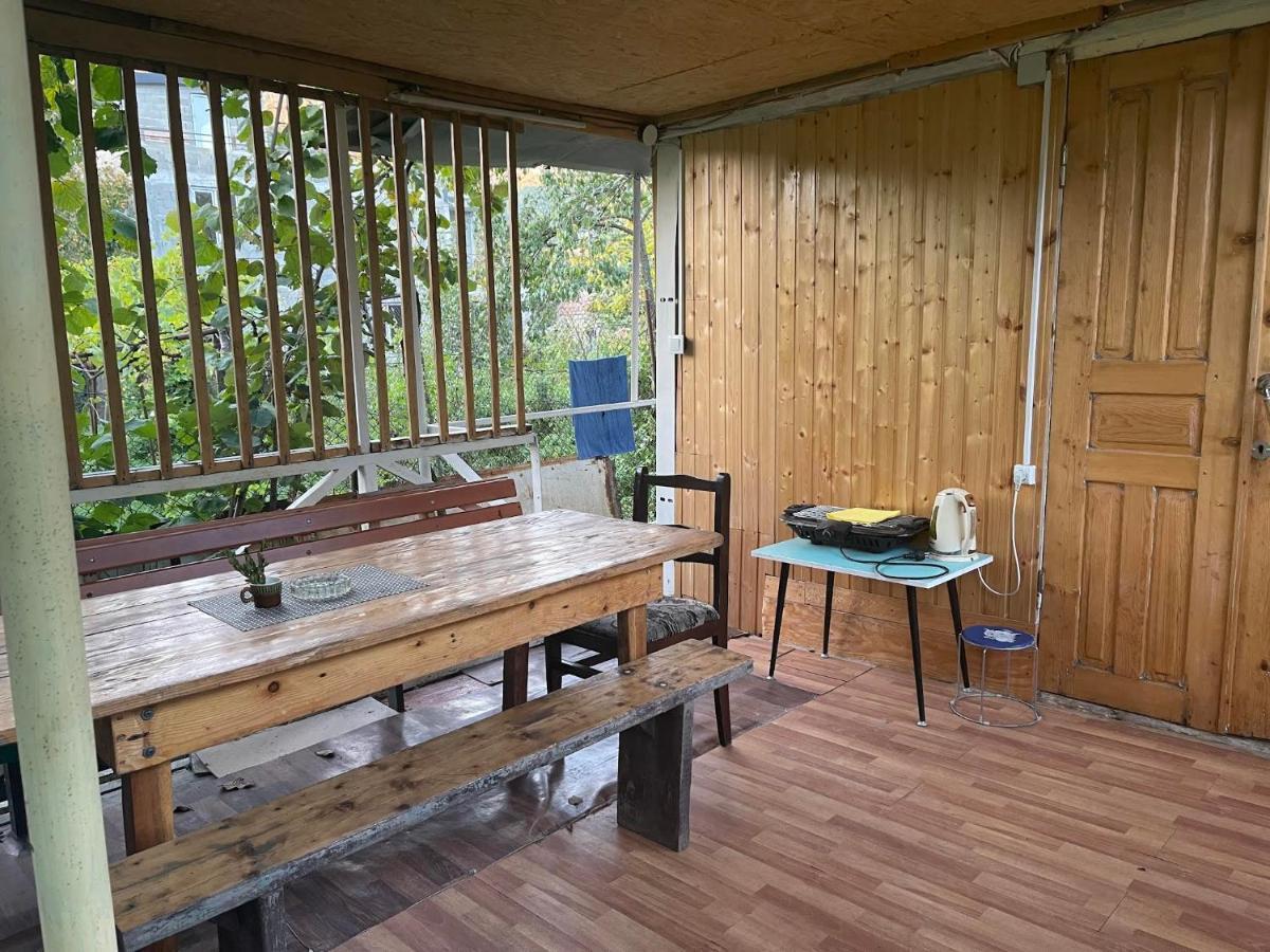 Chveni Ezo Hotel Ambrolauri Bagian luar foto