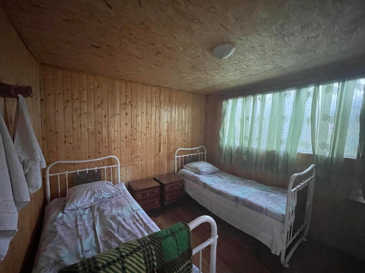 Chveni Ezo Hotel Ambrolauri Bagian luar foto