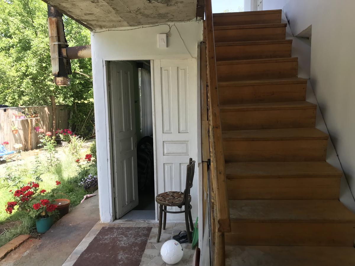 Chveni Ezo Hotel Ambrolauri Bagian luar foto