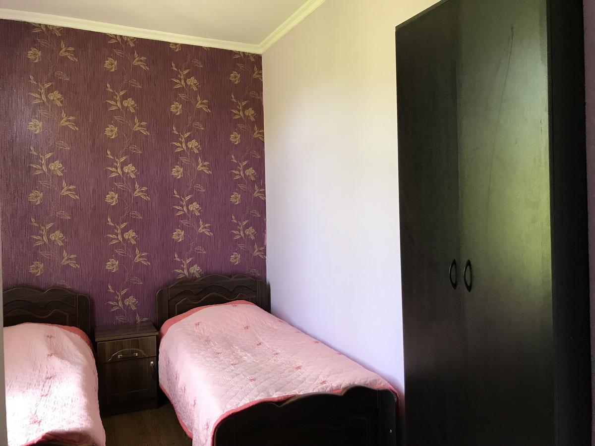 Chveni Ezo Hotel Ambrolauri Bagian luar foto