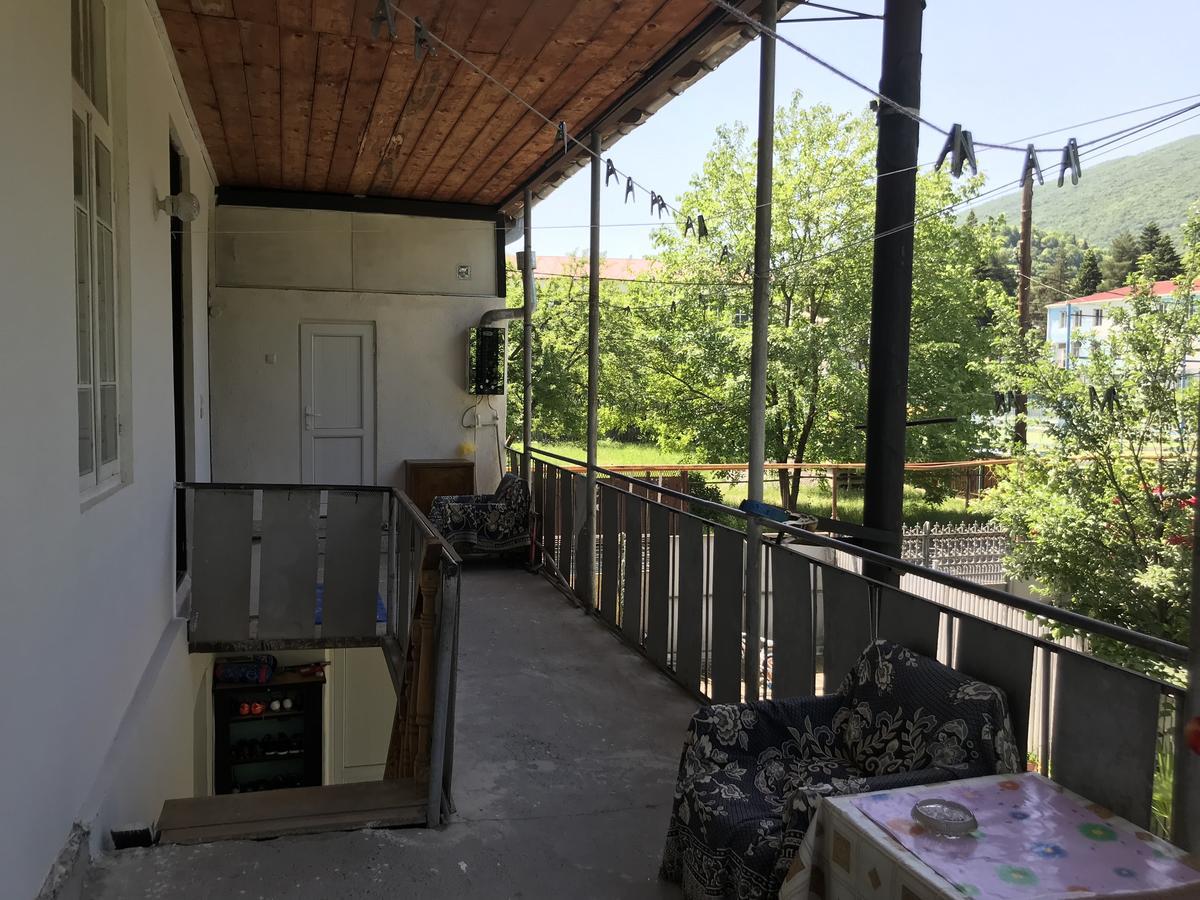 Chveni Ezo Hotel Ambrolauri Bagian luar foto