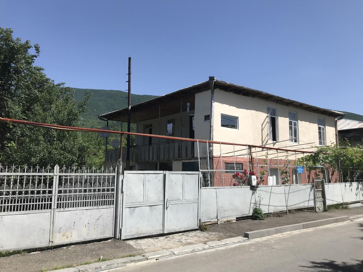 Chveni Ezo Hotel Ambrolauri Bagian luar foto